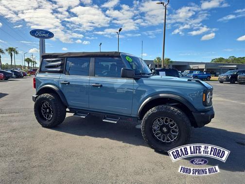 2022 Ford Bronco Base