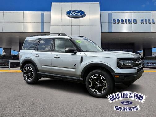 ICONIC SILVER METALLIC 2023 Ford Bronco Sport Outer Banks