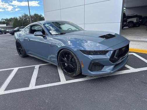 2025 Ford Mustang GT Premium