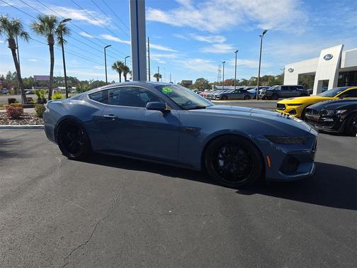 2025 Ford Mustang GT Premium