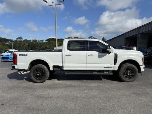 AVALANCHE 2026 Ford F-250 Lariat