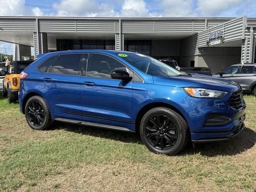 ATLAS BLUE 2022 Ford Edge SE