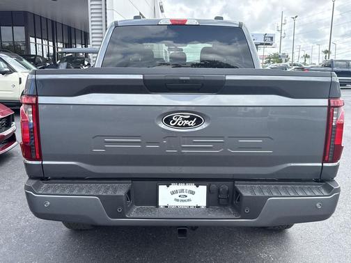 CARBONIZED GRAY METALLIC 2026 Ford F-150 XLT