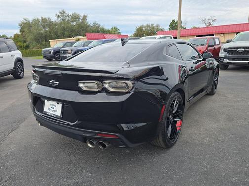 2023 Chevrolet Camaro RWD Coupe LT1