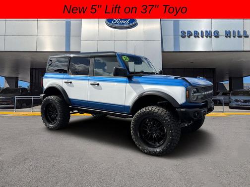 VELOCITY BLUE METALLIC 2025 Ford Bronco Badlands