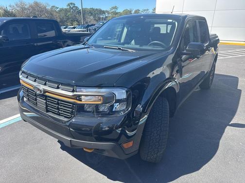 2023 Ford Maverick Lariat