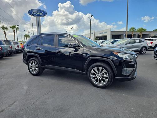 2021 Toyota RAV4 XLE Premium