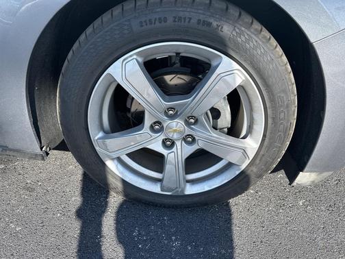 2018 Chevrolet Volt LT