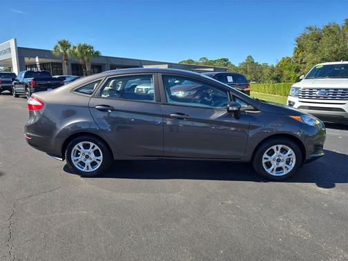 2015 Ford Fiesta SE