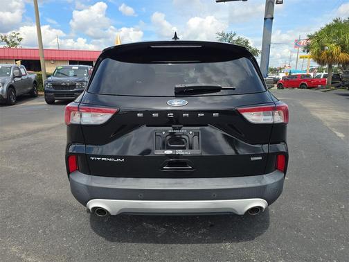 2020 Ford Escape Titanium