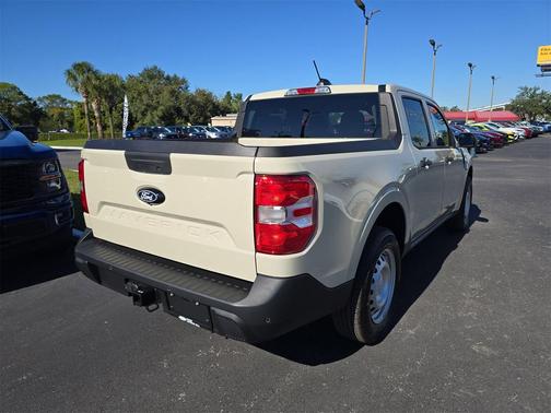 2025 Ford Maverick XL