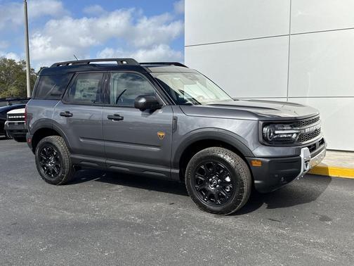 CARBONIZED GRAY METALLIC 2026 Ford Bronco Sport Badlands