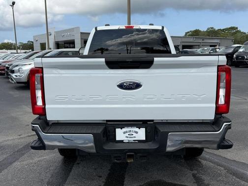OXFORD WHITE 2024 Ford F-250 XLT