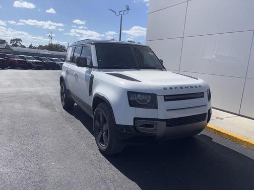 2024 Land Rover Defender 110 P400 X-Dynamic SE