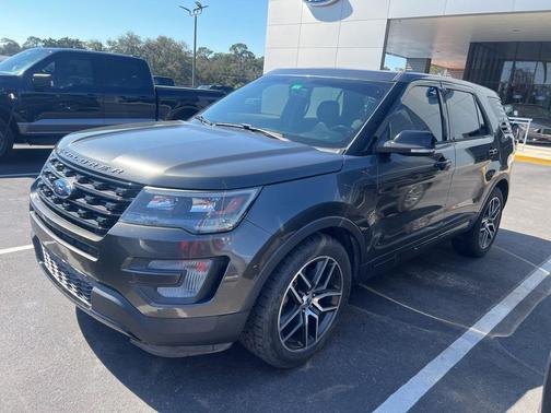 2017 Ford Explorer sport