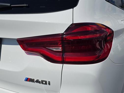 2021 BMW X3 M40i