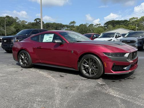 MOLTEN MAGENTA METALLIC TNT CC 2026 Ford Mustang Dark Horse Fastback