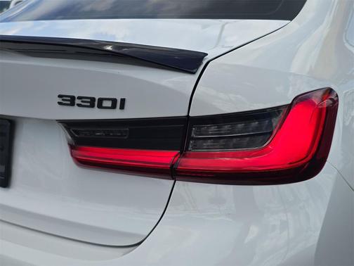 2020 BMW 330 330i