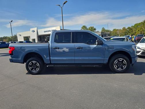 2023 Ford F-150 Lightning XLT