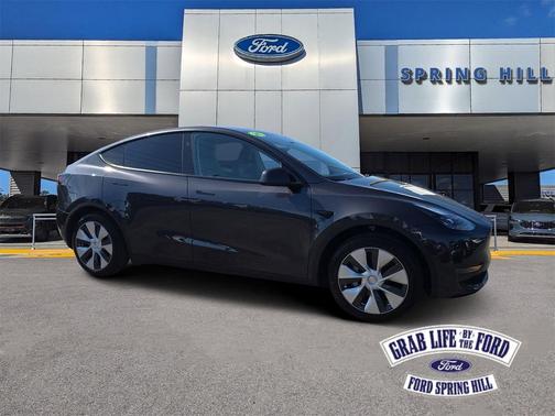 2024 Tesla Model Y Long Range Dual Motor All-Wheel Drive