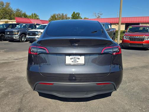 2024 Tesla Model Y Long Range Dual Motor All-Wheel Drive