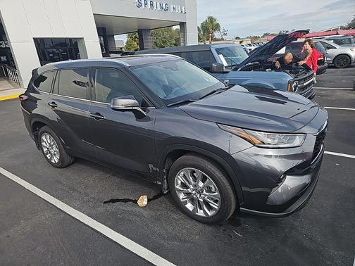 2025 Toyota Highlander Limited