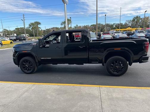 2025 GMC Sierra 2500 AT4