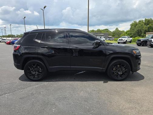 2023 Jeep Compass Latitude