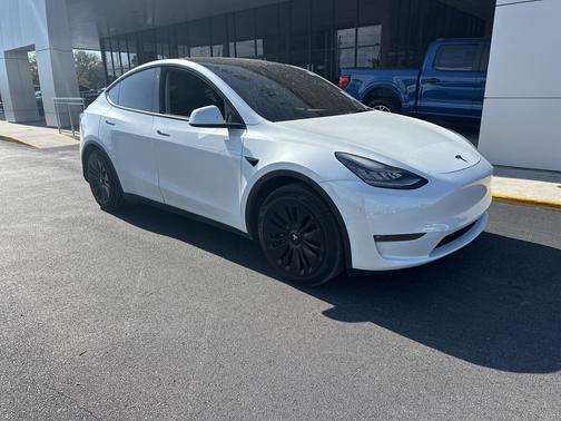 2021 Tesla Model Y Standard Range Rear-Wheel Drive