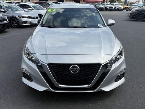 Brilliant Silver Metallic 2020 Nissan Altima S FWD