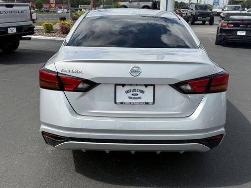 Brilliant Silver Metallic 2020 Nissan Altima S FWD