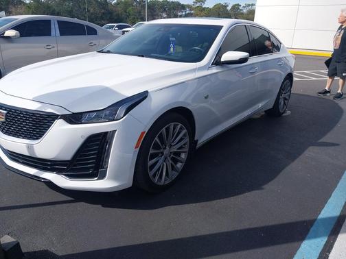 2022 Cadillac CT5 Premium Luxury