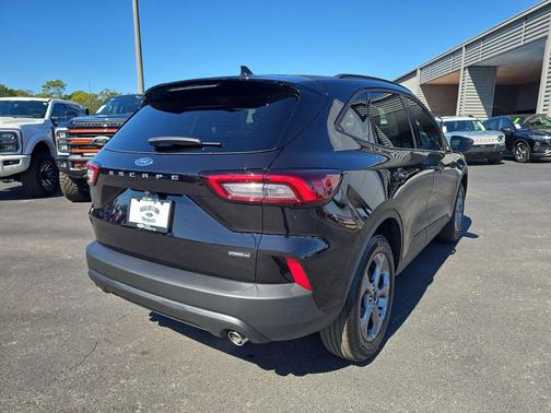 2026 Ford Escape ST-Line Select