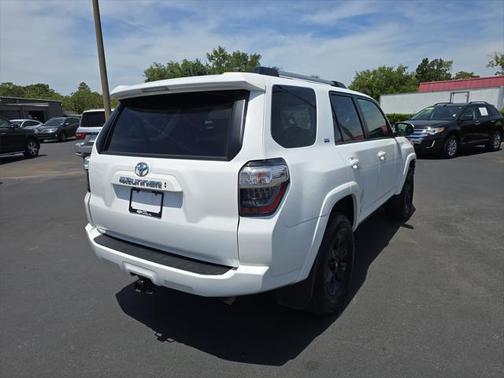 2024 Toyota 4Runner SR5