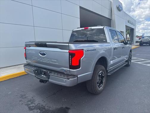 2023 Ford F-150 Lightning XLT
