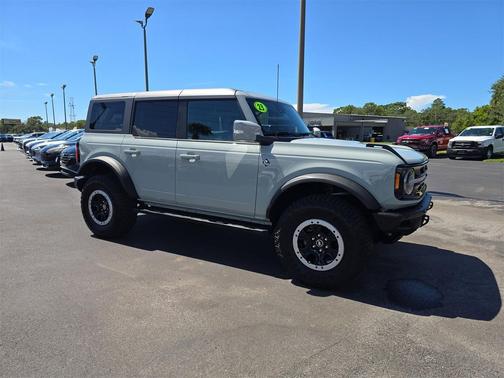 2023 Ford Bronco Outer Banks