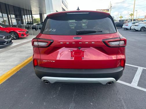 RAPID RED MET TINTED CC 2025 Ford Escape Active