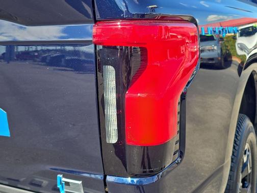 2023 Ford F-150 Lightning Pro