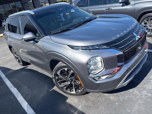 2023 Mitsubishi Outlander SEL Black Edition 2WD