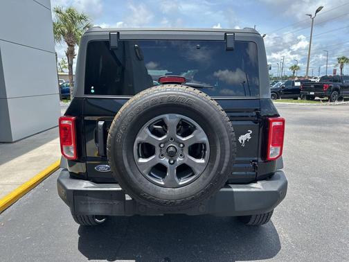SHADOW BLACK 2025 Ford Bronco Big Bend