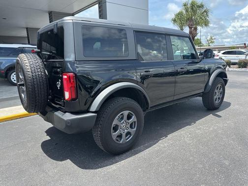 SHADOW BLACK 2025 Ford Bronco Big Bend