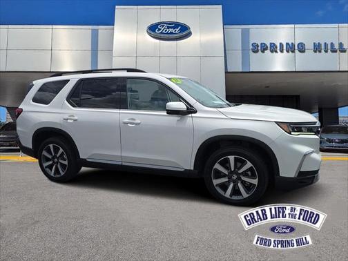 2024 Honda Pilot Touring 8-Passenger