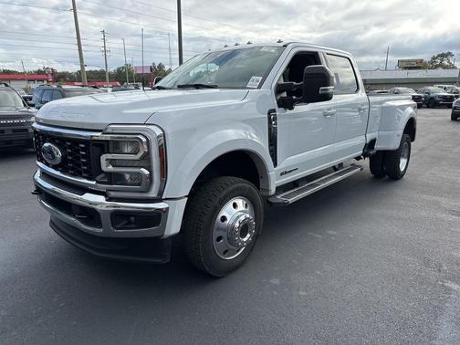 2024 Ford F-450 Lariat