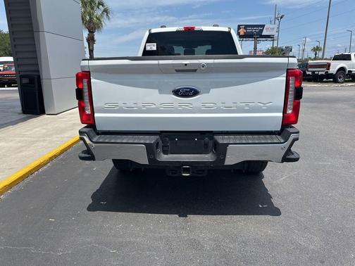 OXFORD WHITE 2025 Ford F-250 Lariat