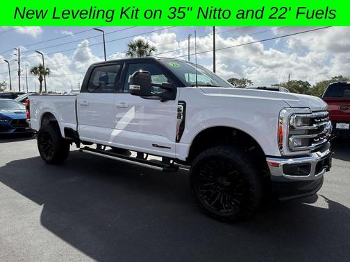 OXFORD WHITE 2025 Ford F-250 Lariat