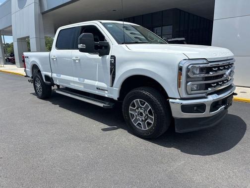 OXFORD WHITE 2025 Ford F-250 Lariat