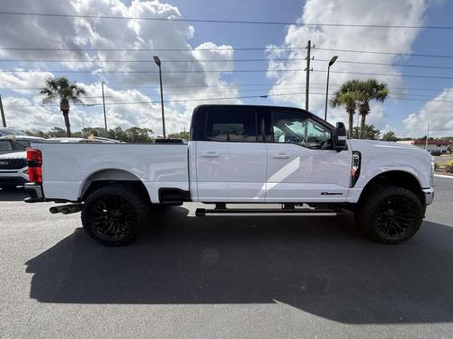 OXFORD WHITE 2025 Ford F-250 Lariat