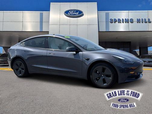 Midnight Silver Metallic 2023 Tesla Model 3 Standard Range