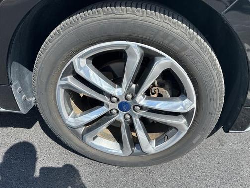 2016 Ford Edge Sport