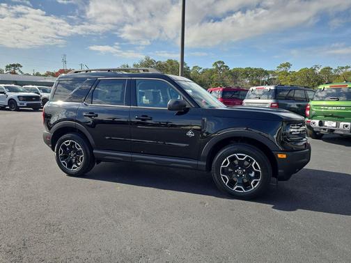 SHADOW BLACK 2025 Ford Bronco Sport Outer Banks